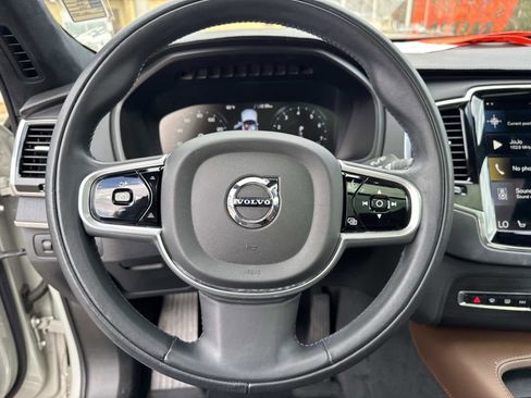 Used 2022 Volvo XC90 T6 Inscription w/ Lounge Package image 29