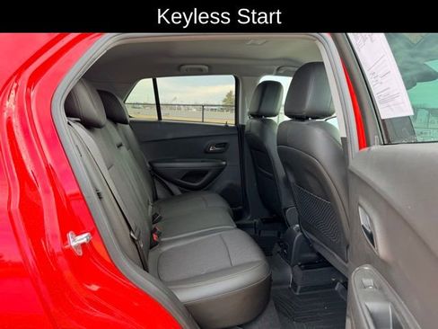Certified 2020 Chevrolet Trax LT w/ LT Convenience Package image 10