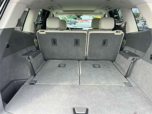 Used 2023 Cadillac XT6 Premium Luxury image 19