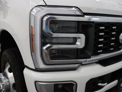 Used 2024 Ford F350 Limited w/ FX4 Off-Road Package AWD/4WD image 27