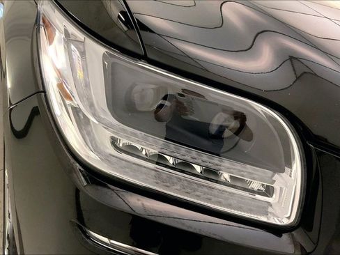 Used 2018 Lincoln Navigator Reserve w/ Technology Package AWD/4WD image 27