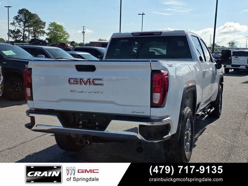 Used 2024 GMC Sierra 2500 SLE w/ SLE Value Package; AWD/4WD image 8