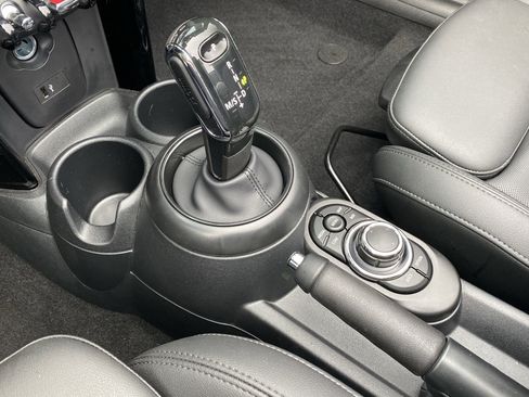 Certified 2024 MINI Cooper S image 38