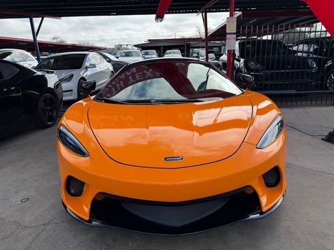 Used 2020 McLaren GT image 28