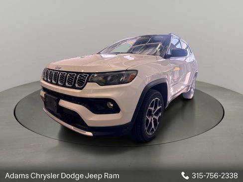 Used 2025 Jeep Compass Limited AWD/4WD image 3