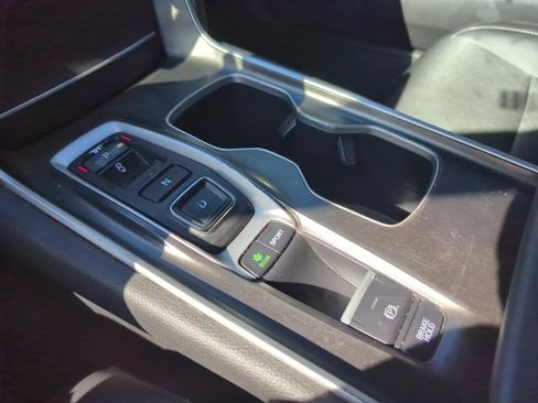 Used 2021 Honda Accord Sport image 17