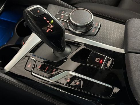 Used 2023 BMW 530e w/ M Sport Package image 21