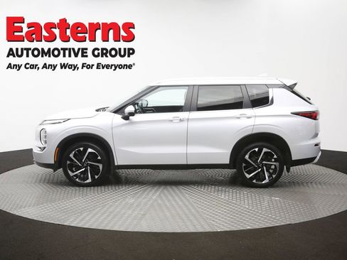 Used 2024 Mitsubishi Outlander SE AWD/4WD image 59
