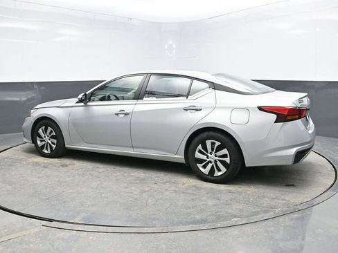 Used 2021 Nissan Altima 2.5 S image 4
