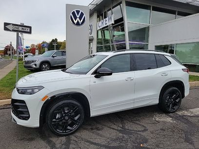 New 2026 Volkswagen Tiguan SE R-Line