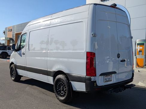 Used 2020 Mercedes-Benz Sprinter 2500 image 3