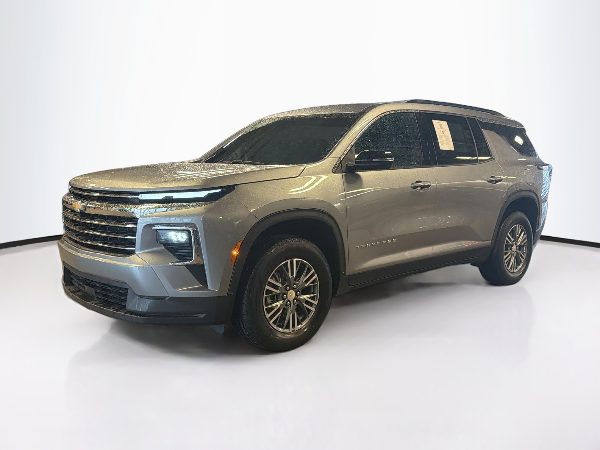 Used 2025 Chevrolet Traverse LT AWD/4WD image 3