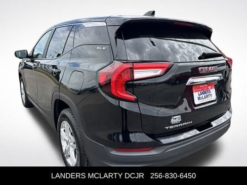 Used 2024 GMC Terrain SLE FWD image 4