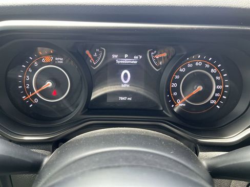 Used 2024 Jeep Wrangler Unlimited Sport AWD/4WD image 15