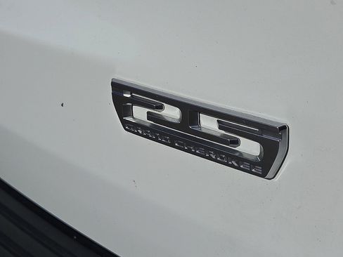 Used 2018 Jeep Grand Cherokee Limited image 8