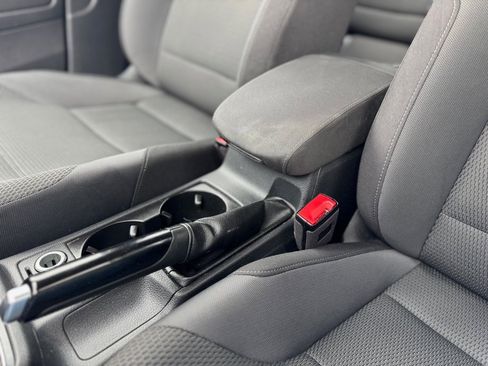 Used 2019 Volkswagen Golf 4-Door image 19