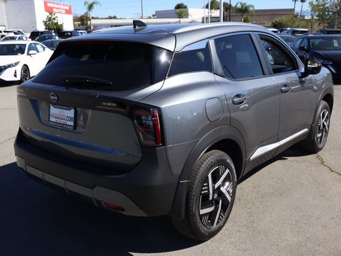 New 2026 Nissan Kicks SV image 4