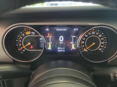 Used 2021 Jeep Wrangler Sport AWD/4WD image 15