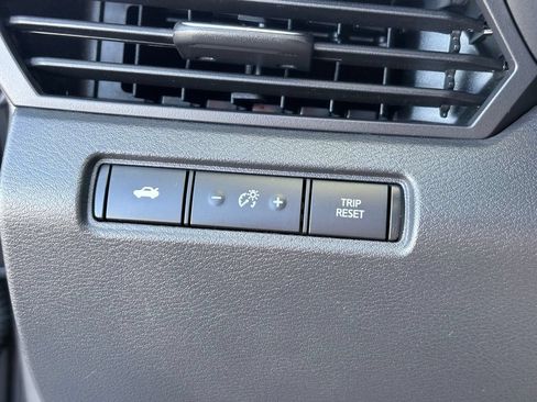 Used 2025 Nissan Altima 2.5 S FWD image 21