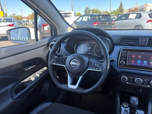 Used 2025 Nissan Versa SV FWD image 32