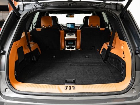 Used 2020 Lincoln Aviator Black Label Grand Touring AWD/4WD image 20