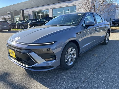 New 2026 Hyundai Sonata SE image 1