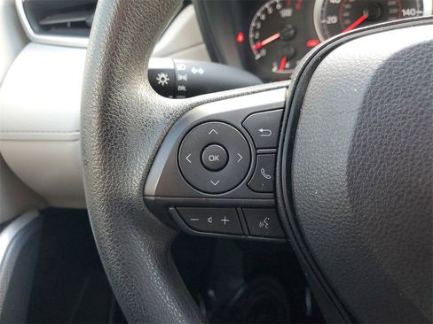 Used 2022 Toyota Corolla Cross L image 20