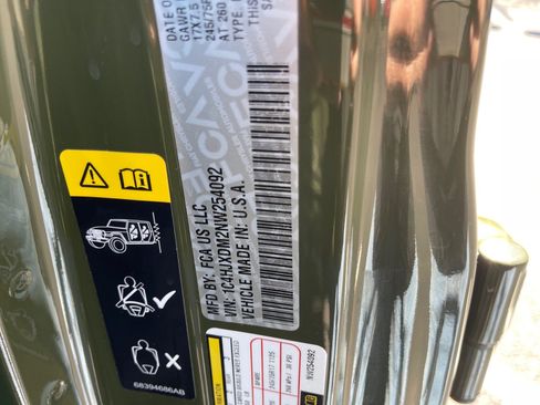 Used 2022 Jeep Wrangler Unlimited Sport image 11