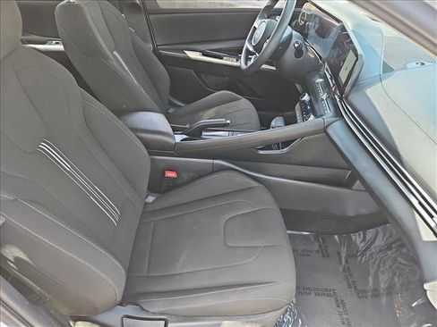 Certified 2024 Hyundai Elantra SEL FWD image 24