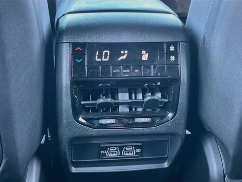 Used 2025 Jeep Grand Cherokee L Laredo w/ Trailer Tow Package RWD image 23