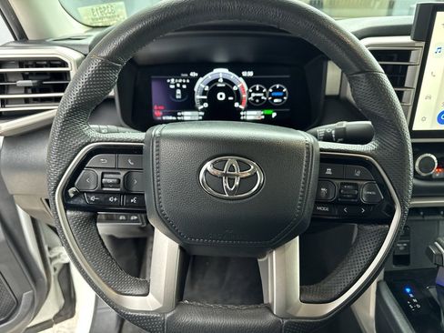 Used 2024 Toyota Tundra Limited image 8