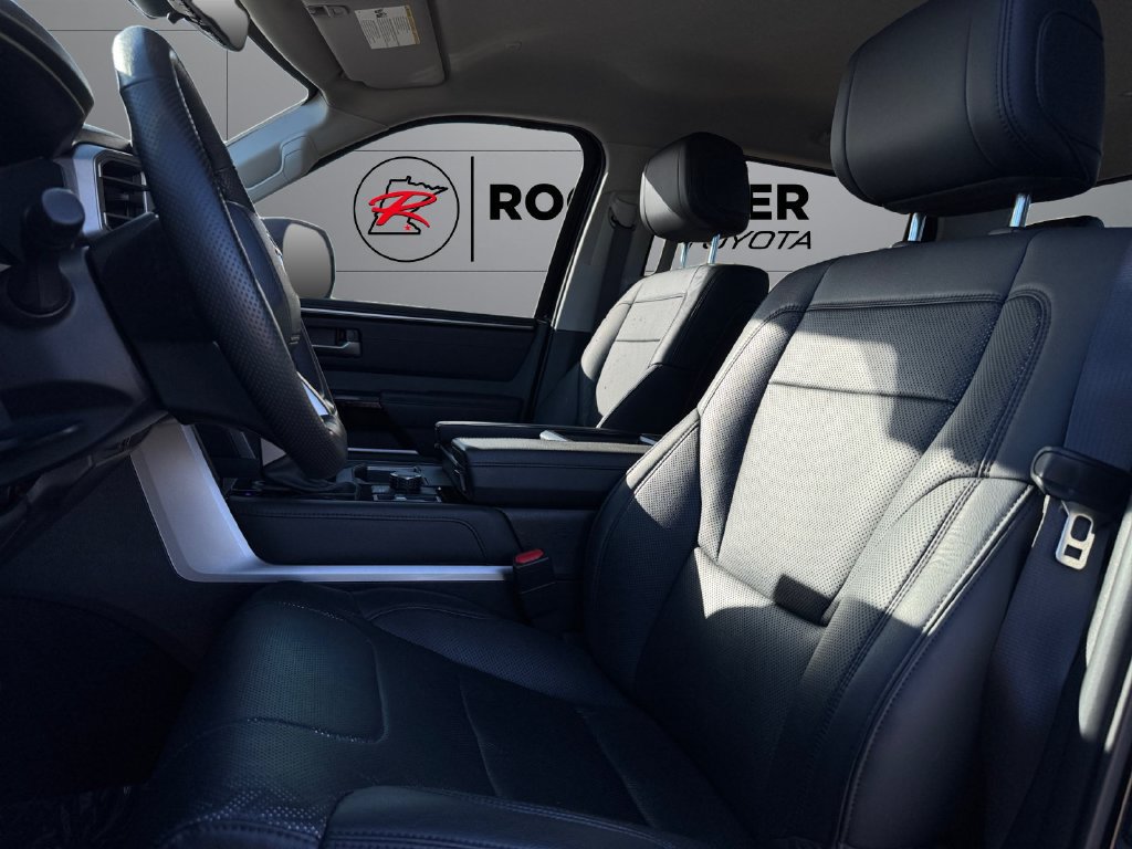 Used 2024 Toyota Tundra Limited AWD/4WD image 10