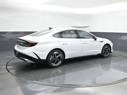 New 2026 Hyundai Sonata SEL FWD image 5