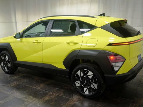 Used 2024 Hyundai Kona SEL image 6