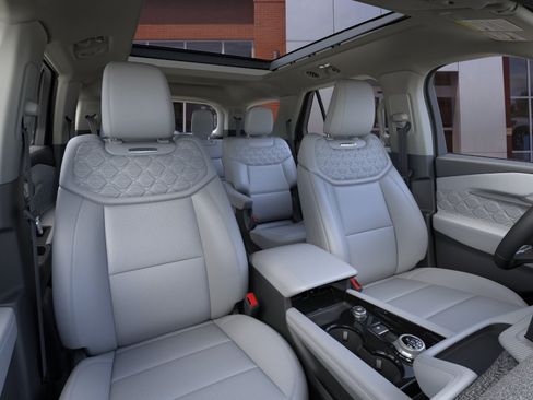 New 2026 Ford Explorer Platinum AWD/4WD image 10
