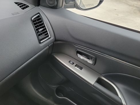Used 2024 Mitsubishi Outlander Sport SEL AWD/4WD image 29