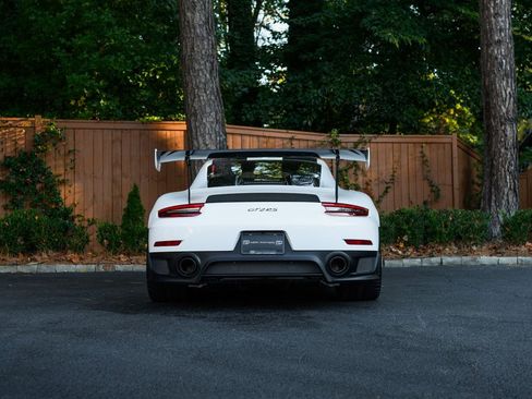 Used 2018 Porsche 911 GT2 RS RWD image 6