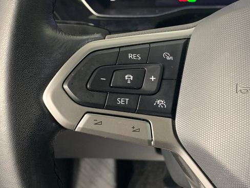 Used 2023 Volkswagen Jetta SE w/ Panoramic Sunroof Package FWD image 18