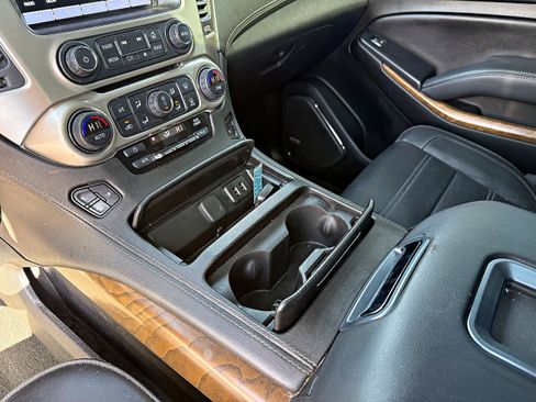 Used 2019 GMC Yukon Denali w/ Denali Ultimate Package image 18