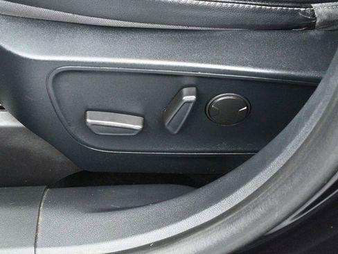 Used 2020 Ford Escape SEL image 12