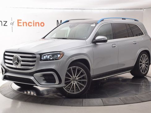 New 2026 Mercedes-Benz GLS 580 4MATIC image 2