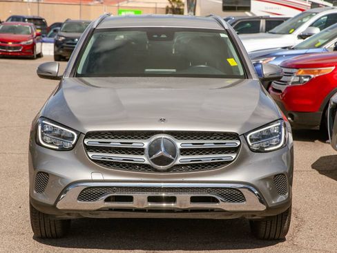 Used 2022 Mercedes-Benz GLC 300 image 3