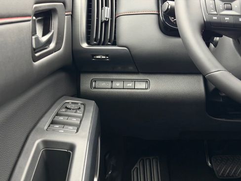 New 2026 Nissan Pathfinder SV image 23