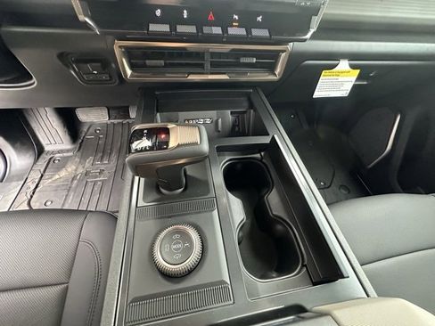 New 2025 GMC Hummer EV 2X image 19