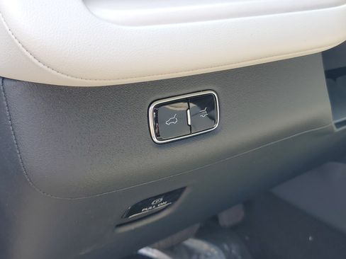 New 2026 Lincoln Navigator Reserve AWD/4WD image 14