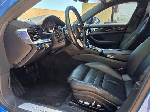 Used 2018 Porsche Panamera 4 AWD/4WD image 15