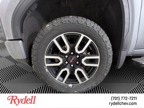 Used 2019 GMC Sierra 1500 AT4 w/ AT4 Premium Package image 9