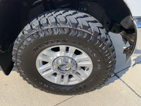 Used 2013 Ford F250 Lariat w/ Chrome Pkg image 4