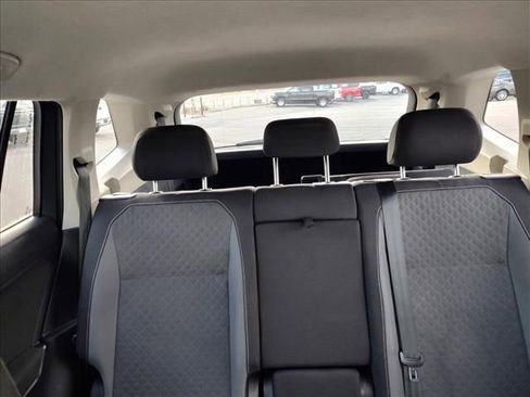 Used 2021 Volkswagen Tiguan S image 24