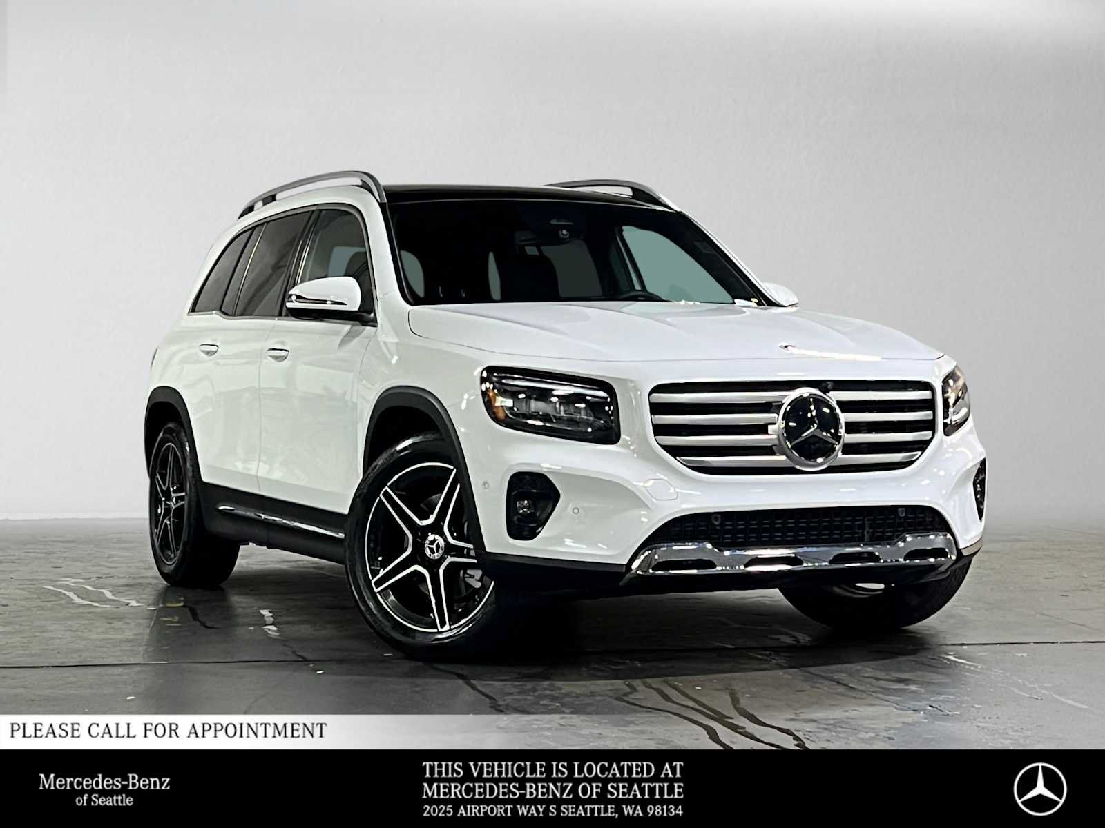 Used 2026 Mercedes-Benz GLB 250 4MATIC image 1